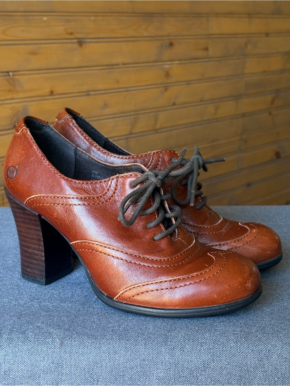 Born Leather Wingtip Oxford Heeled Booties Cognac Brown Size 7